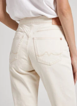 BETTY SLIM FIT HIGH-WAIST JEANS -Winter Clothes Store PL204489 000 05 MO