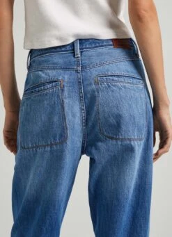 NYOMI RELAXED FIT HIGH-RISE JEANS -Winter Clothes Store PL204496 000 05 MO