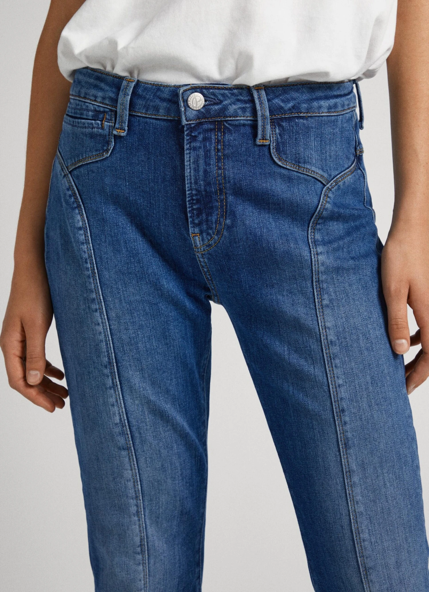 LENNOX FLARE FIT MID-RISE JEANS 5 LENNOX FLARE FIT MID-RISE JEANS - Image 3