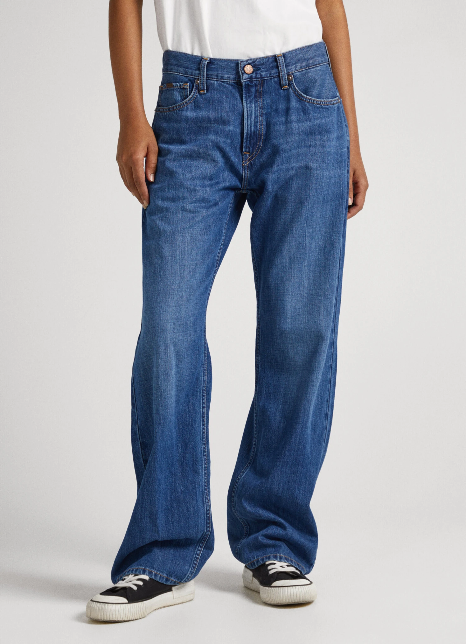 NICKY BOYFRIEND FIT LOW-RISE JEANS 4 NICKY BOYFRIEND FIT LOW-RISE JEANS - Image 2