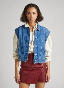 SLEEVELESS DENIM JACKET