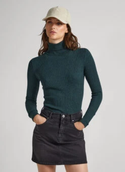 HIGH NECK RIBBED KNIT