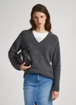 V-NECK KNIT