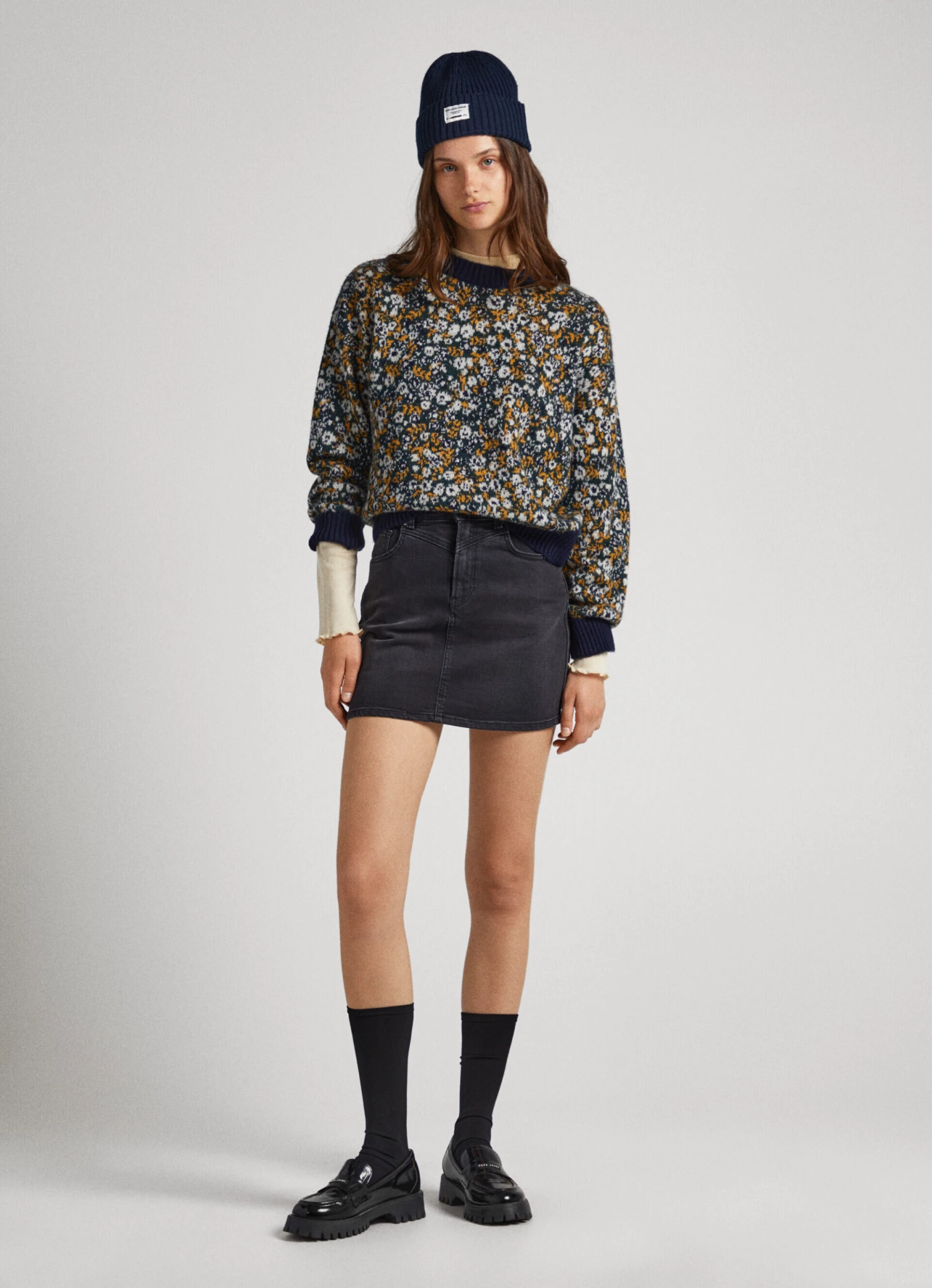 FLORAL JACQUARD KNIT 4 FLORAL JACQUARD KNIT - Image 2