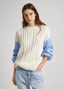 CONTRAST SLEEVE KNIT